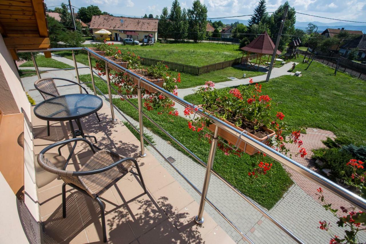 De închiriat Hătuica Appartement Hatuica